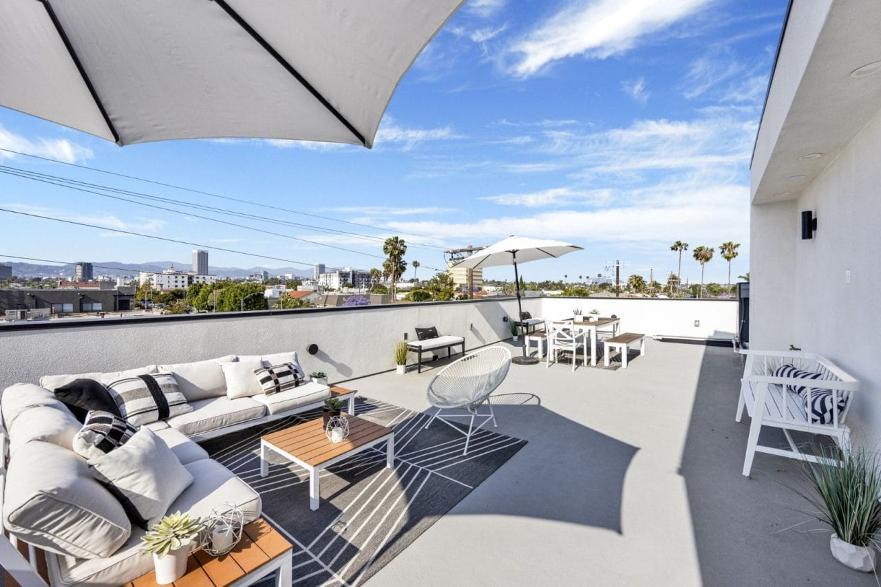 modern townhouse in los angeles